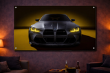 Quadro BMW M4 — Olhar Dourado no Escuro (Acrílico Cristal)
