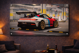 Quadro GT3 RS — Livery Tricolor, Noite no Box (Acrílico Cristal)